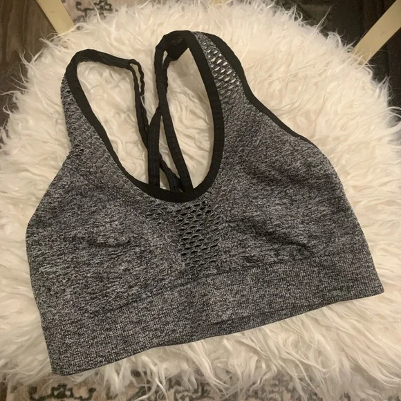 Pink - sports bra - Picture 1 of 3